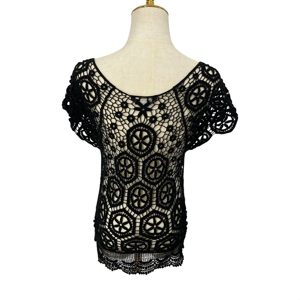 Black Crochet Lace Top Short Sleeve Floral S/M Festival Sheer Scalloped Beachy - Picture 2 of 7